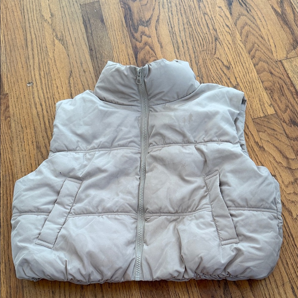 H&M Light Gray Quilted Comforter